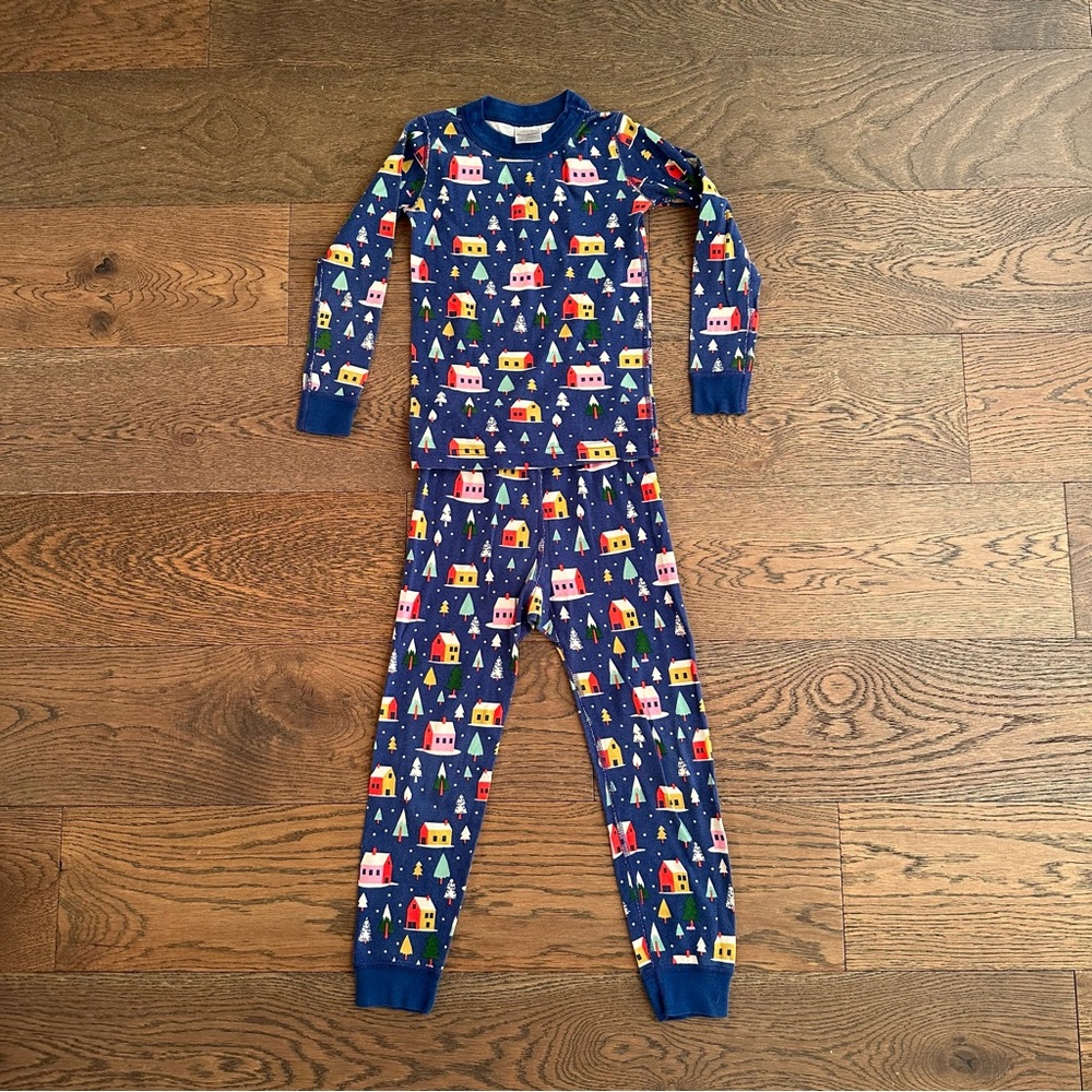 holiday hanna anderson pjs, 5t, good condition